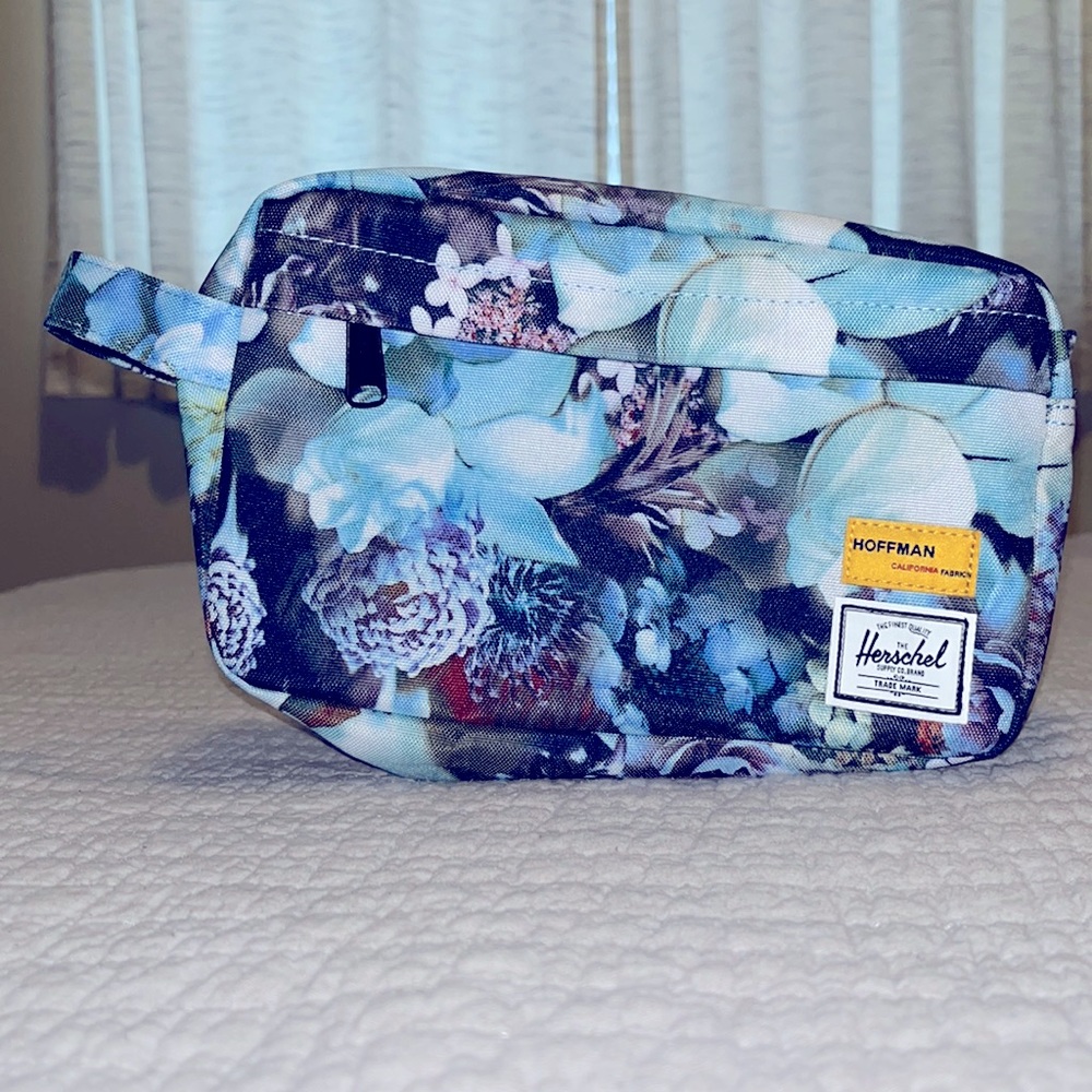 Herschel Toiletry bag